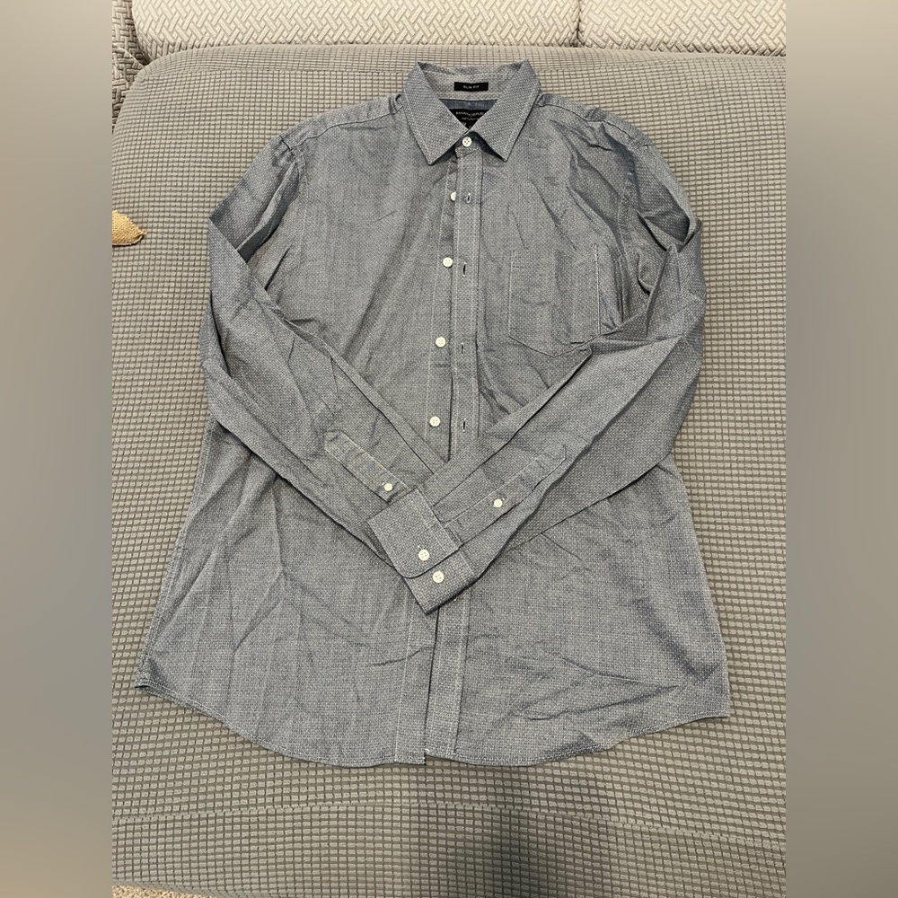 Banana Republic Men's Blue Button-Down Shirt